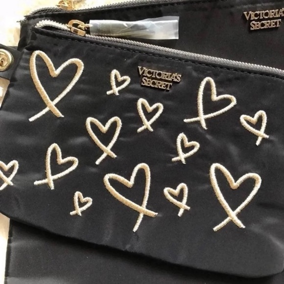 Victoria's Secret LOVE Wristlets Set of 2 NWT - Picture 3 of 9